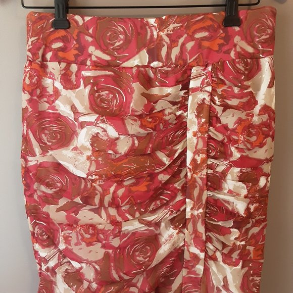 EMMA Europe Geometric Floral Rushed Stretchy Pencil Skirt, Size EU36 / US4 - Picture 6 of 13